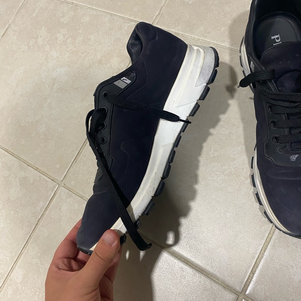 Men great Prada sneakers - Picture 2 of 6